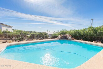 5931 E Carriage Dr in Cave Creek, AZ - Building Photo - Building Photo