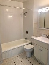 729 N St Marys Ave in Springfield, IL - Building Photo - Building Photo