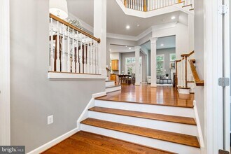 8106 Angelo Way in Annandale, VA - Building Photo - Building Photo