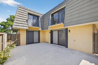 1622 16th Way in West Palm Beach, FL - Building Photo - Building Photo