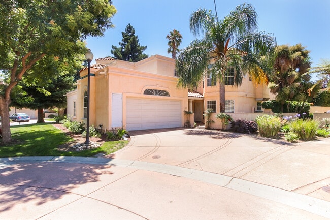 807 Rebecca Privada in Mountain View, CA - Building Photo - Building Photo