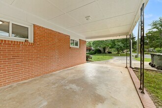 548 Todd Dr NE in Concord, NC - Building Photo - Building Photo