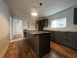256 Fitzroy St in Charlottetown, PE - Building Photo - Building Photo