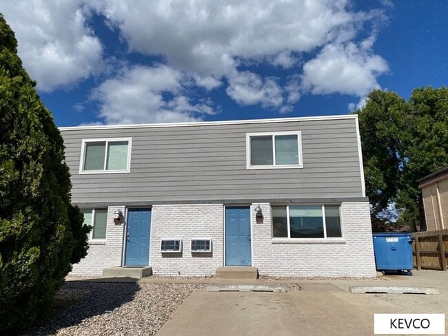 1747-1759 E 16th St in Loveland, CO - Building Photo - Building Photo