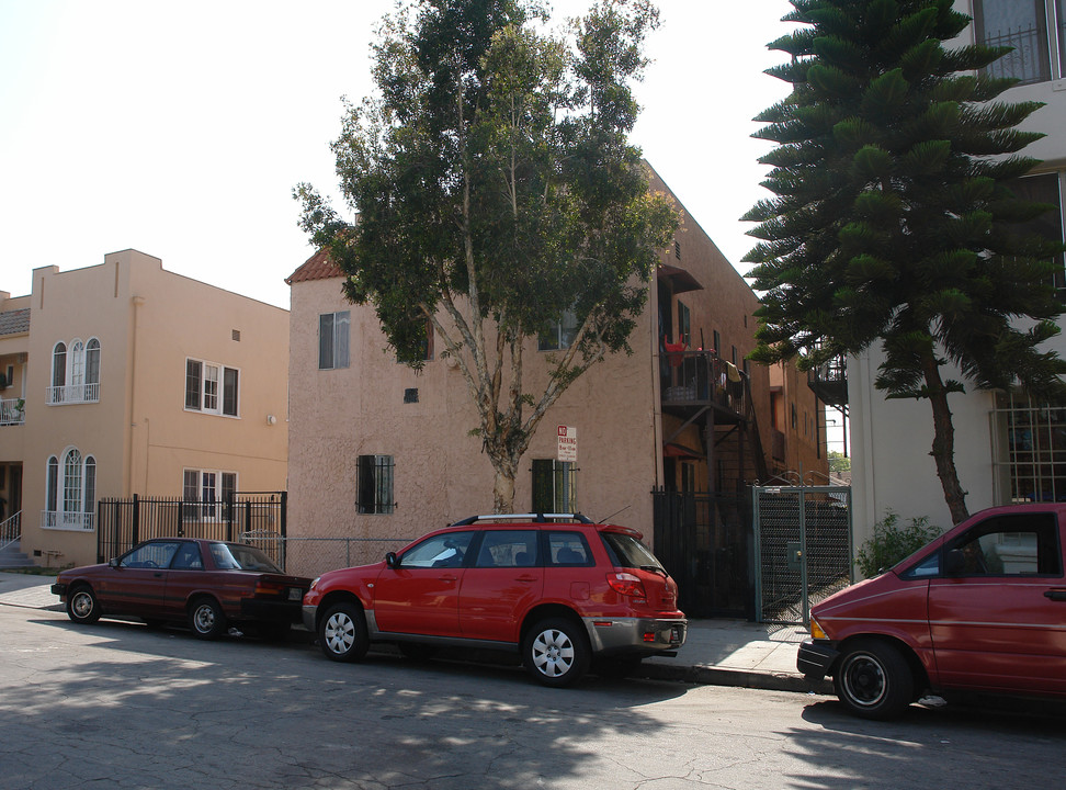 1019 N Serrano Ave in Los Angeles, CA - Building Photo