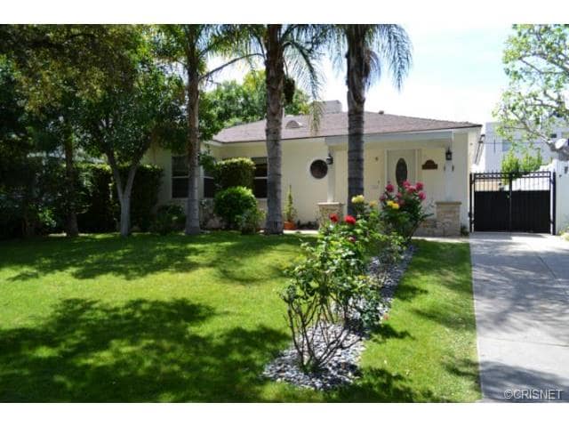 property at 4421 Auckland Ave