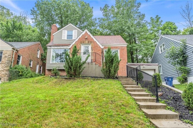 3528 Meadowbrook Blvd in Cleveland Heights, OH - Building Photo - Building Photo