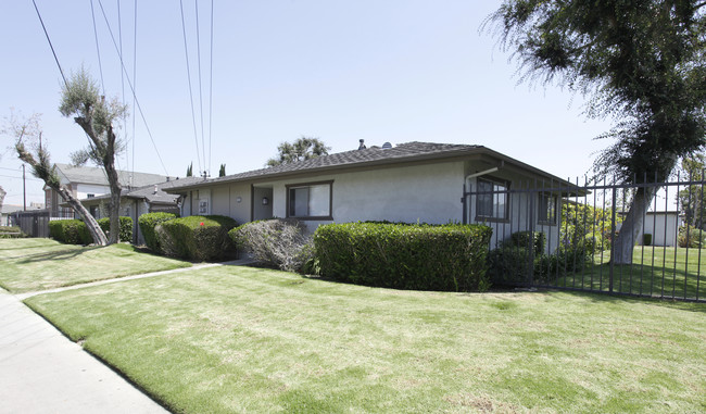 Arbor Glen Apartment Homes in Garden Grove, CA - Foto de edificio - Building Photo