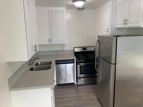 1041 20th St in Santa Monica, CA - Building Photo - Building Photo