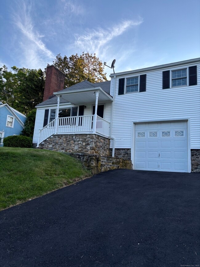 property at 9 Summit Rd