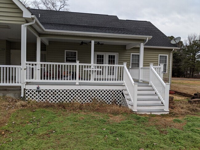 16082 Cashville Rd in Onancock, VA - Building Photo - Building Photo