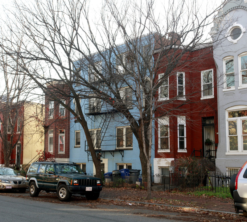 310 M St NW in Washington, DC - Building Photo