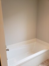 7012 Dorchuck Rd in Cheney, WA - Building Photo - Building Photo