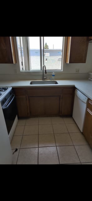 5727 Case Ave, Unit 4 in Los Angeles, CA - Building Photo - Building Photo