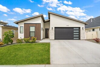1400 W Tiger Eye St in Kuna, ID - Building Photo - Building Photo