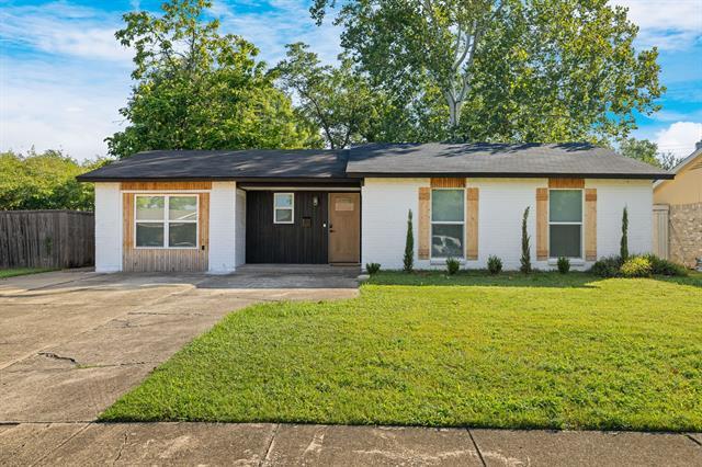 718 Tearose Dr in Garland, TX - Building Photo