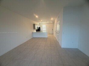 2025 Viewfinder St in Kissimmee, FL - Building Photo - Building Photo