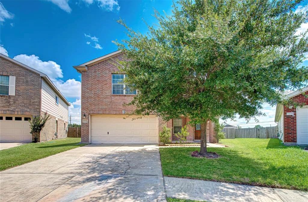 9102 Kendale Dr in Houston, TX - Building Photo