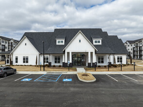 Gateway Village at Swan Creek in Athens, AL - Building Photo - Building Photo