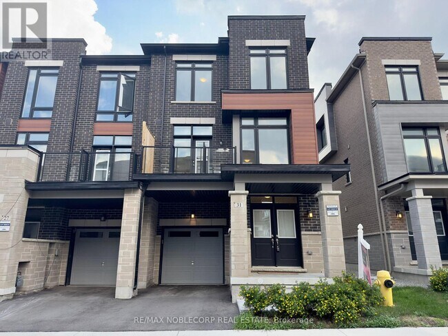 property at 31 Holyrood Cres