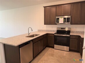 2011 Bear Grass Rdg Rd in Temple, TX - Foto de edificio - Building Photo