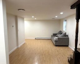 193 E 1st St, Unit 3 in Clifton, NJ - Building Photo