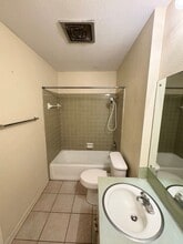 2106 Waymon St in Shreveport, LA - Building Photo - Building Photo