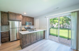 619 4th Ave SE in Rochester, MN - Building Photo - Building Photo