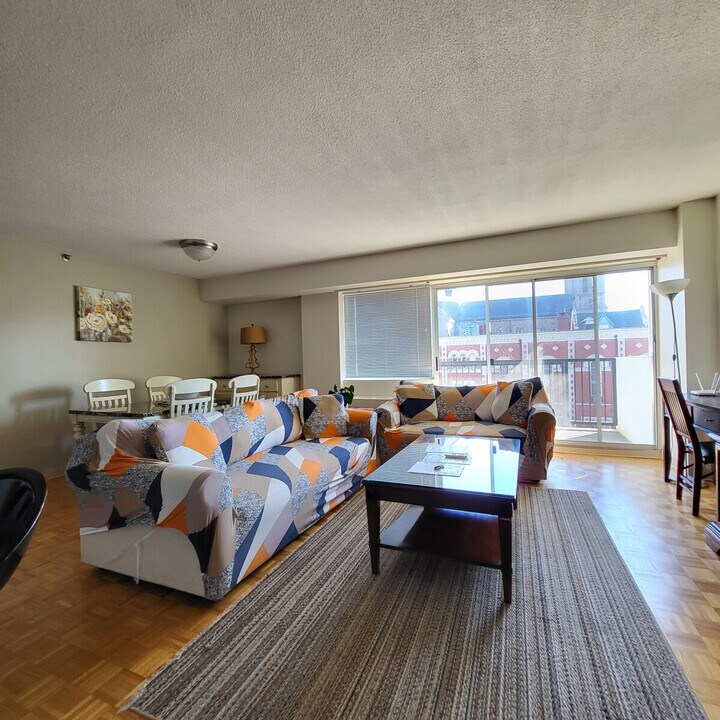 1575 Tremont St in Boston, MA - Building Photo
