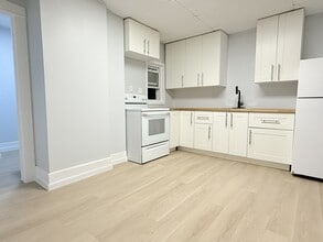 349 Campbell Ave in Windsor, ON - Building Photo - Building Photo