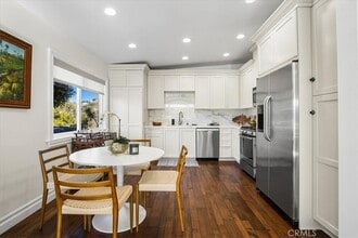 737 Griffith Way in Laguna Beach, CA - Building Photo - Building Photo