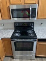 3961 Camelot Dr SE in Grand Rapids, MI - Building Photo