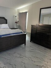 507 Lazy Lake Dr W in Lakeland, FL - Building Photo - Building Photo