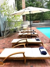 33 Oakhill Ln in East Hampton, NY - Building Photo - Building Photo