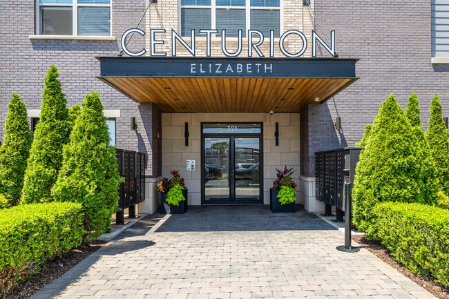 Luxury Rental With Private Parking in Elizabeth, NJ - Building Photo - Building Photo