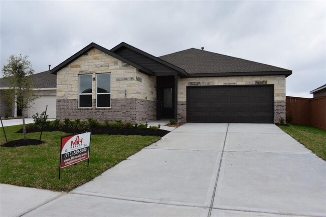 property at 810 Heaven Dr