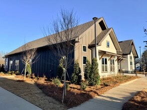 Elmstead in Knoxville, TN - Building Photo - Building Photo