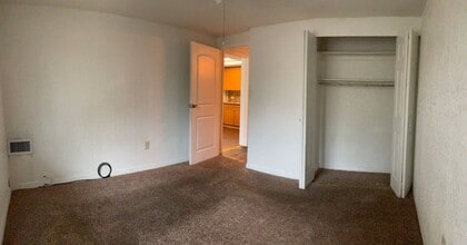 10025 S Nob Hill Cir in Tamarac, FL - Building Photo - Building Photo