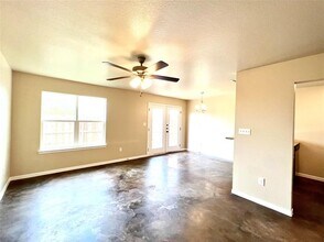 100 Sandstone Dr in Jarrell, TX - Building Photo - Building Photo
