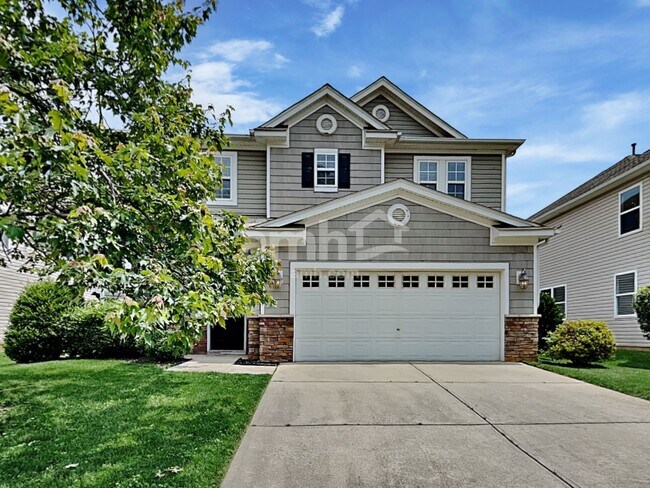 property at 2845 Roundleaf Ct