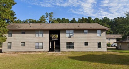 600 Vernon Trace Cir in Leesville, LA - Building Photo - Building Photo