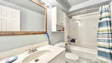 7175 Terragar Blvd in Mississauga, ON - Building Photo - Building Photo