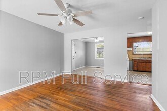 465 Clearwater Dr in Nashville, TN - Building Photo - Building Photo