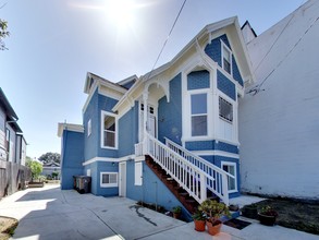 Featured Property | Duplex | West Oakland in Oakland, CA - Building Photo - Building Photo