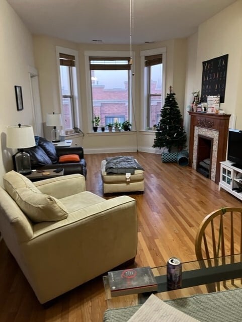 1117 W Belmont Ave in Chicago, IL - Building Photo - Building Photo