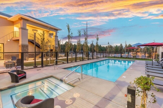 Aura Flagstaff in Flagstaff, AZ - Foto de edificio - Building Photo