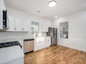3016 W 40th St in Chicago, IL - Building Photo - Building Photo
