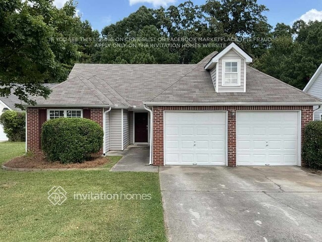 property at 8040 Highland Pkwy