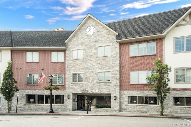 100 Main St in Eastchester, NY - Building Photo - Building Photo