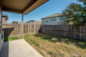 2049 Meadow View Dr in Princeton, TX - Building Photo - Building Photo